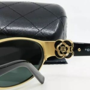 CHANEL Black/Gold Retro Flower sunglasses 54mm